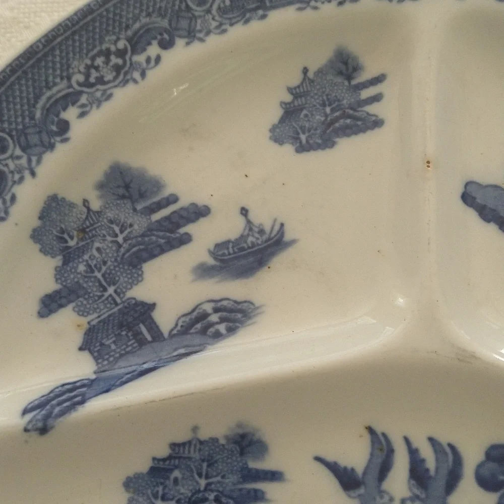 Vintage Blue Willow divided plate made in England John Steventon blue and white
